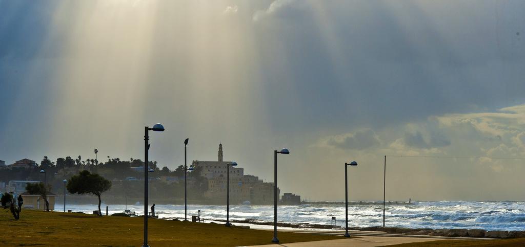 Apartment With Sea View And Balcony Facing West By Sea N' Rent Tel Aviv Ngoại thất bức ảnh